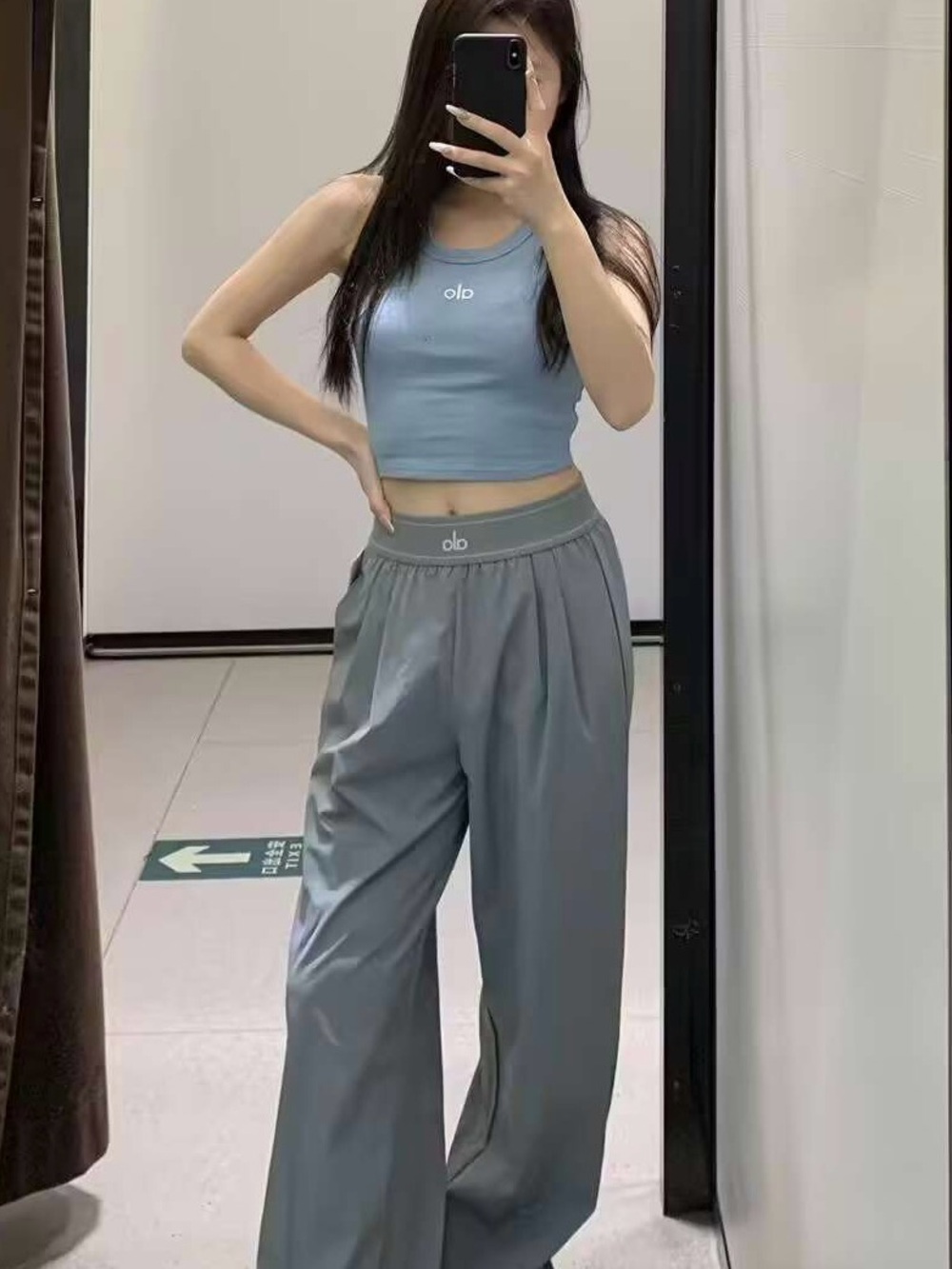 ALO Yoga Women's Wide Leg High-Waist Pants in Slate Blue-Gray